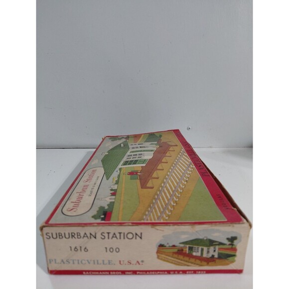 Plasticville 1616 O/S Gauge Model Railroad Scenery Suburban Station Kit w/Box - Picture 5 of 7